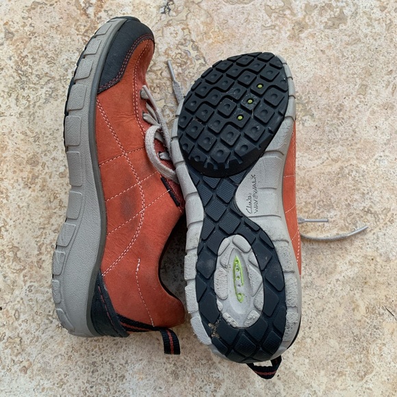 CLARKS Wavewalk Waterproof Sneakers 7M - Picture 6 of 8